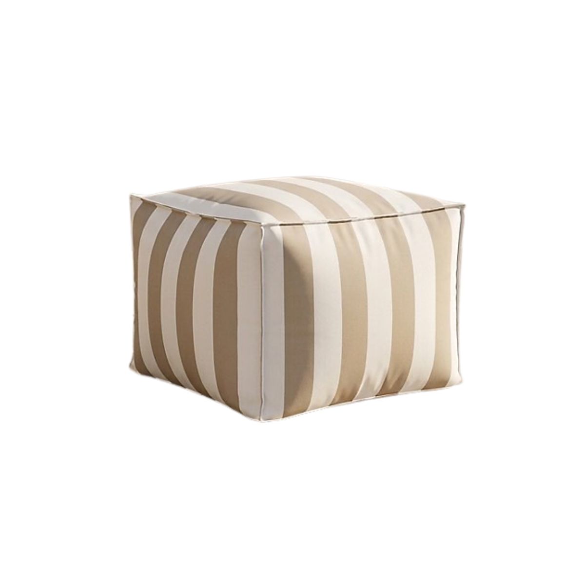 Location pouf extérieur à Caen par l'Agence LDMN